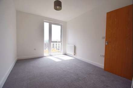 Herald Court, London, Image 7