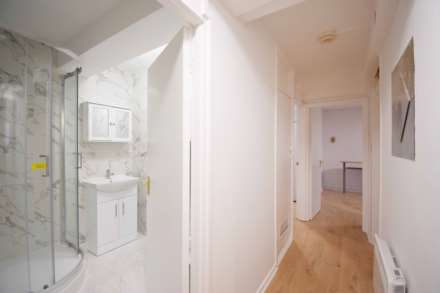 Upper Fosters, London, Image 5