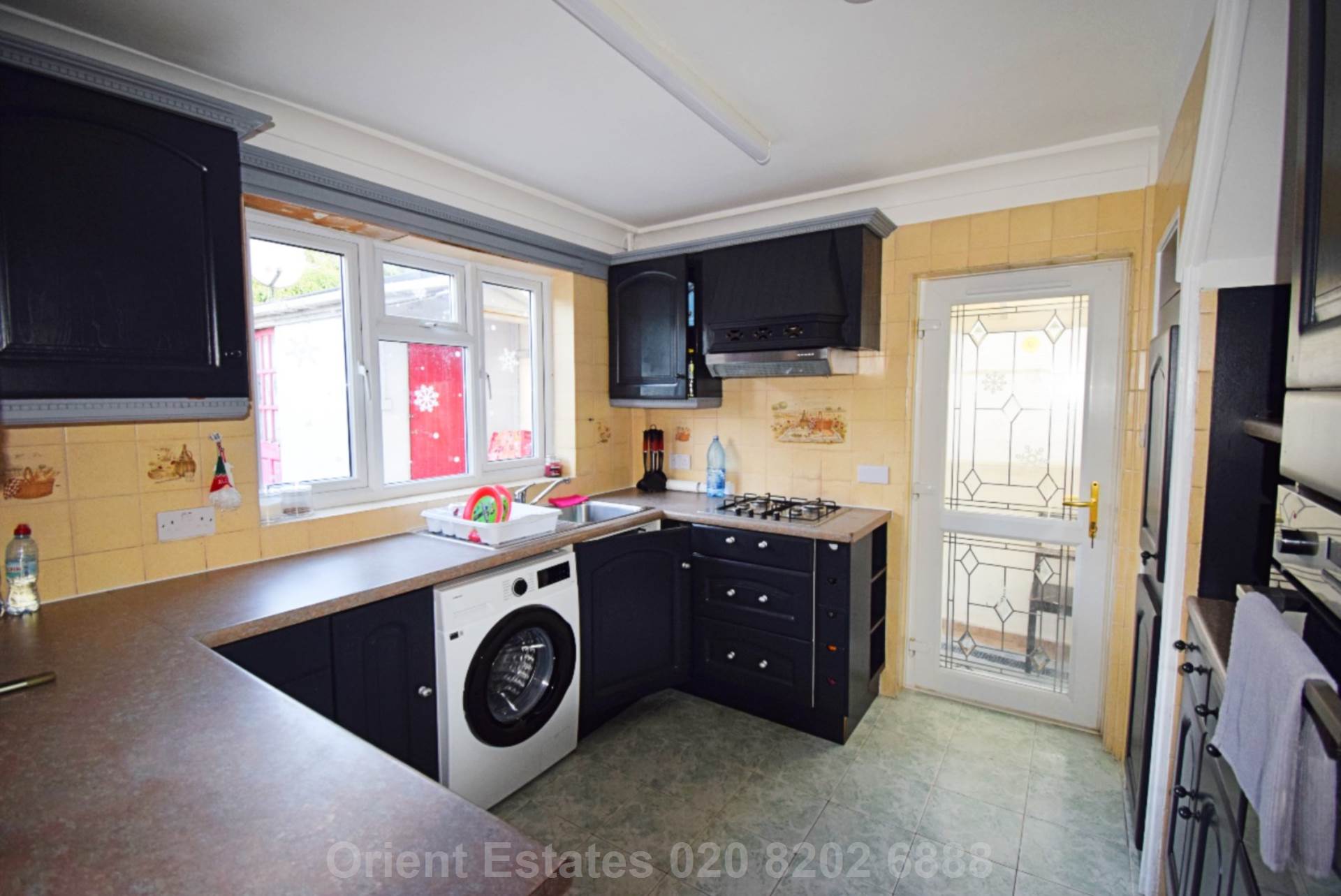 Layfield Crescent, London, Image 4
