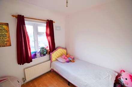 Layfield Crescent, London, Image 7