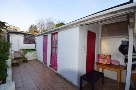 Layfield Crescent, London, Image 9