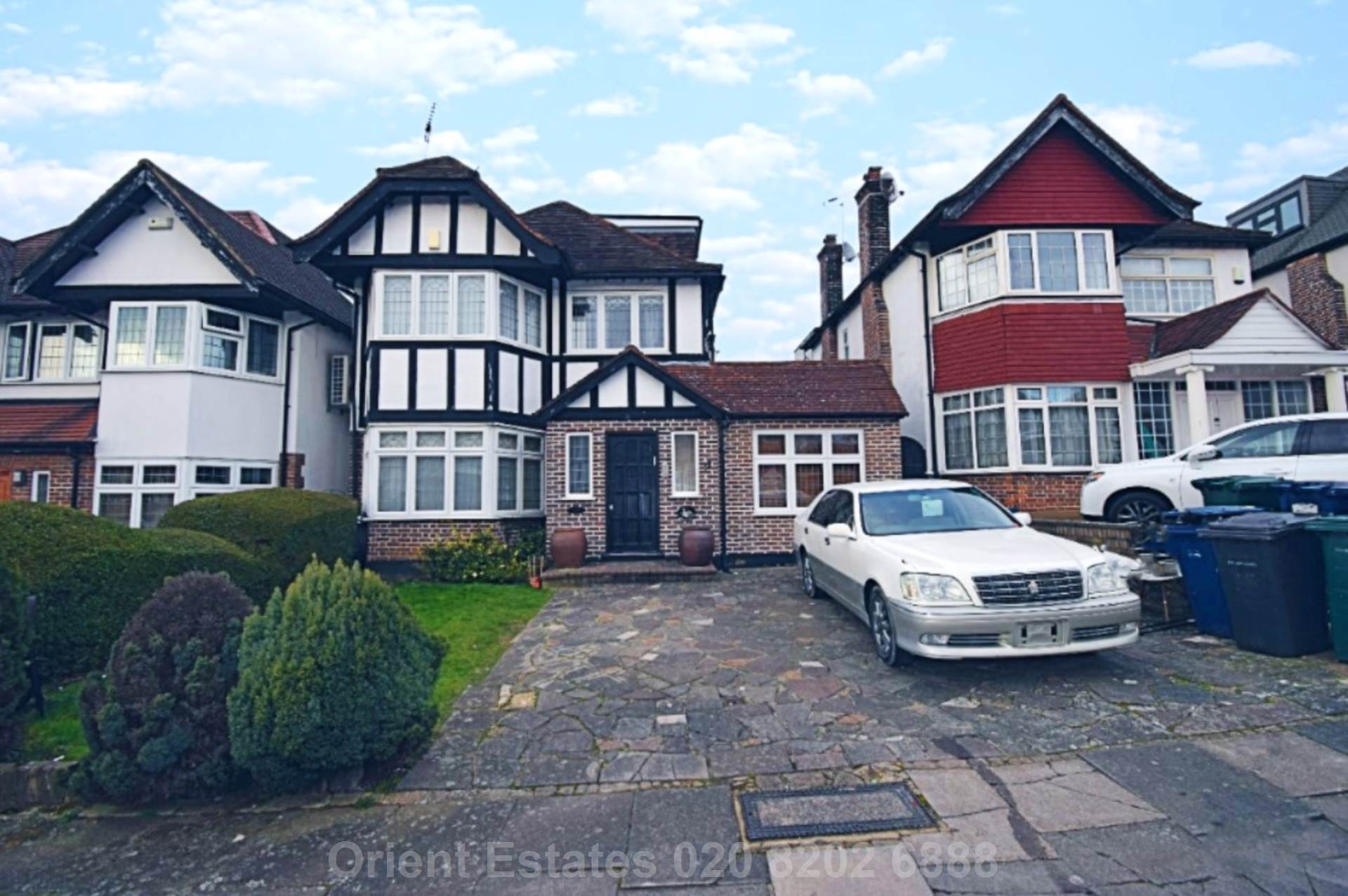 Vaughan Avenue, London, Image 1