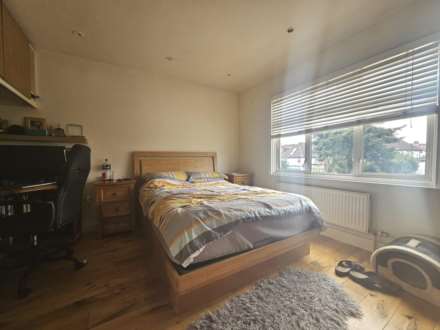 Woodgrange Avenue, London, Image 7