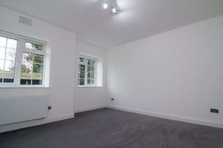 Burnham Court, London, Image 6