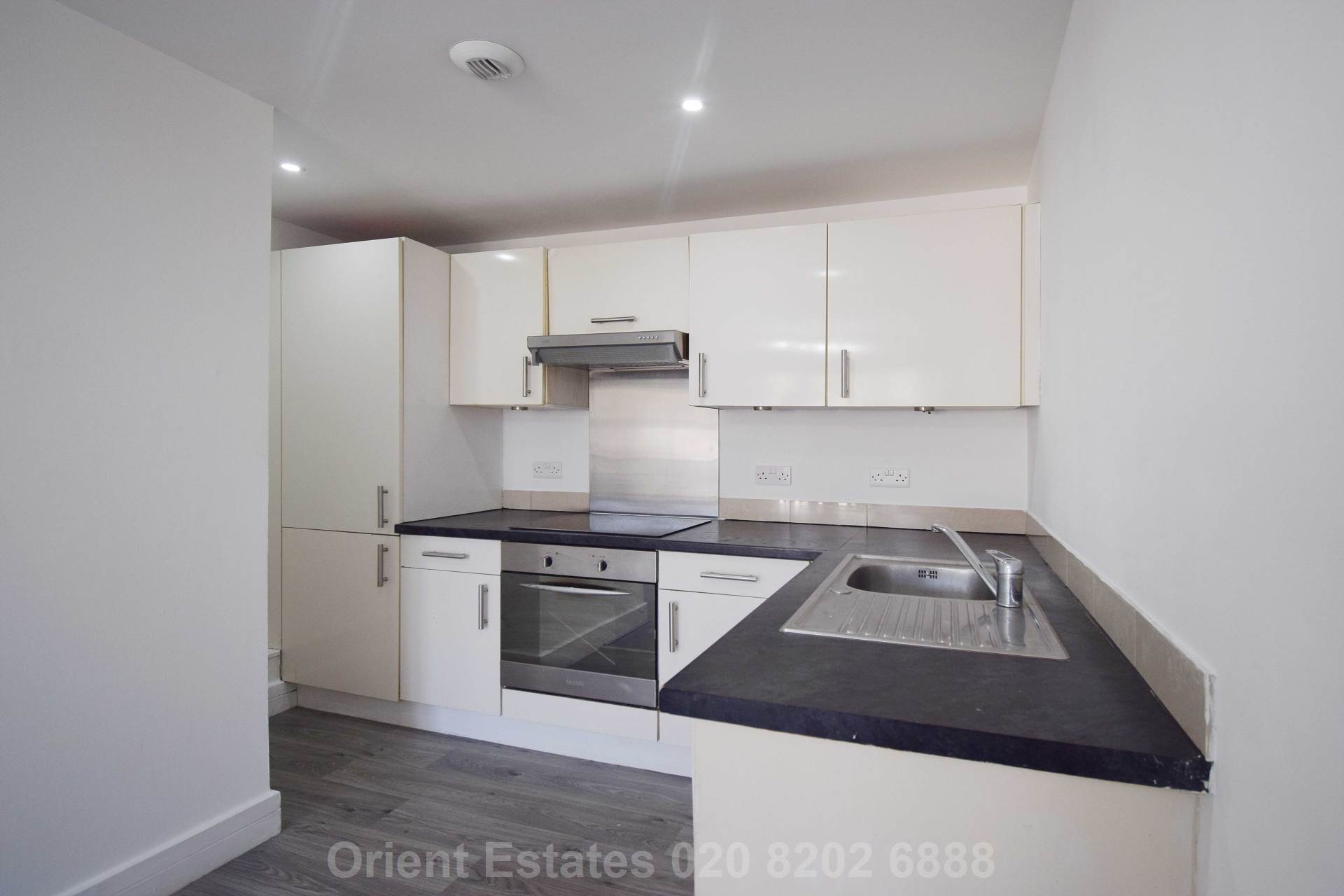 Greyhound Hill, Hendon, Image 3