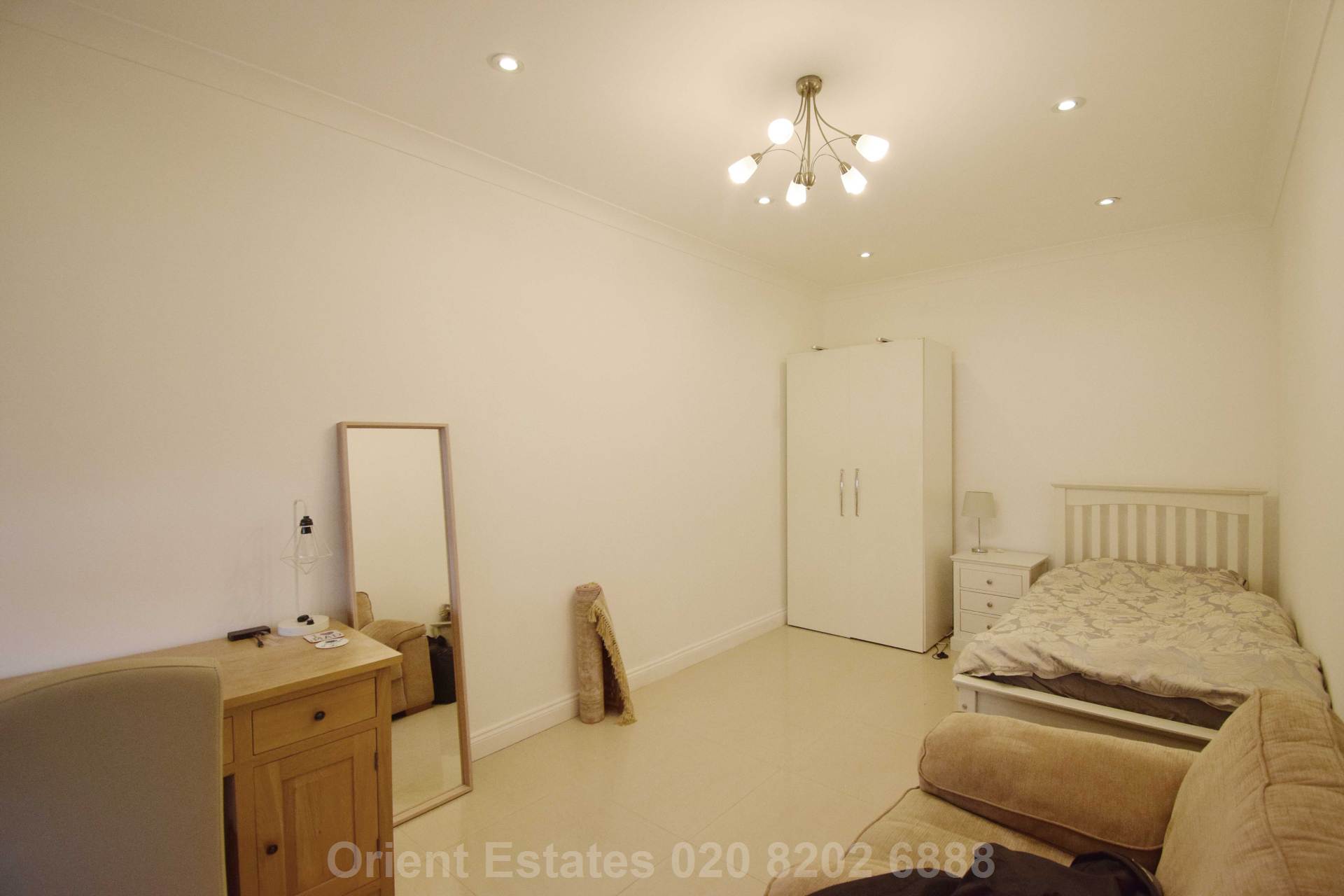 Southfields, Hendon, Image 13