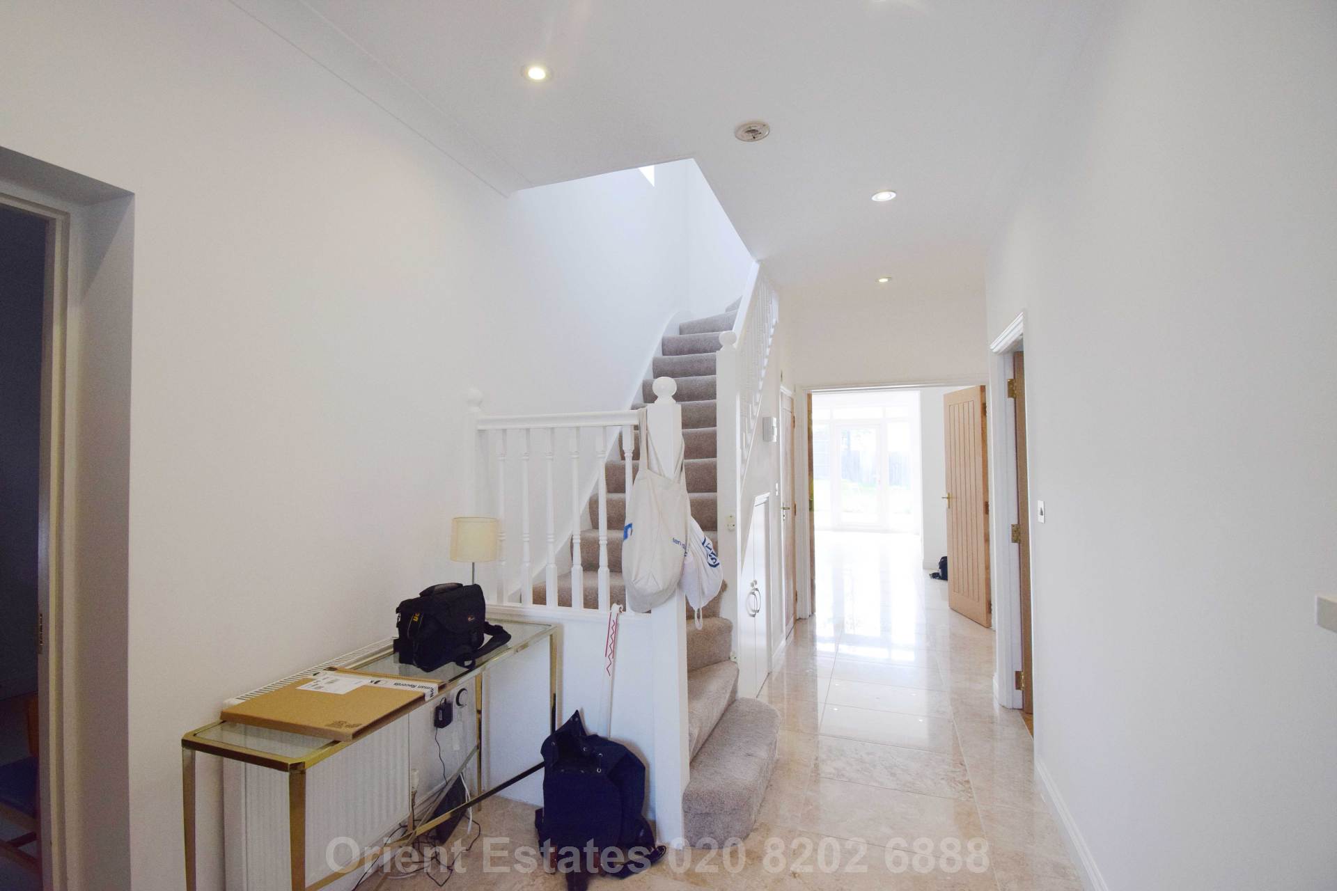 Southfields, Hendon, Image 2