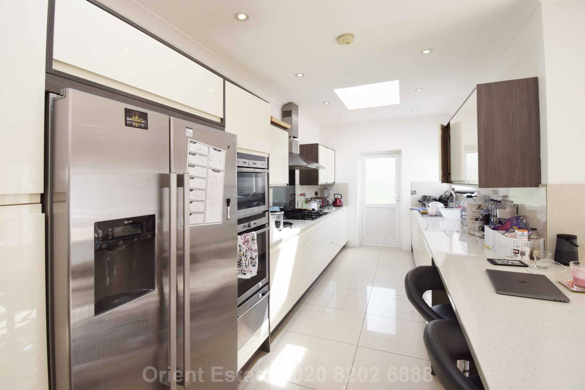 Southfields, Hendon, Image 5