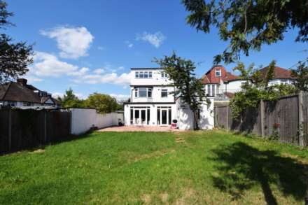 Southfields, Hendon, Image 15