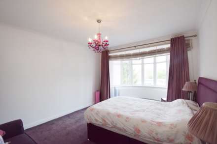 Southfields, Hendon, Image 9