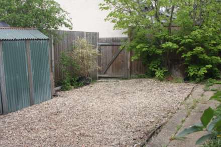 West Hendon Broadway, London, Image 13