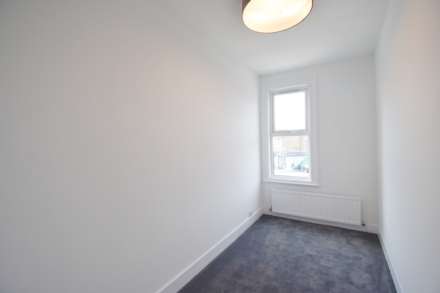 West Hendon Broadway, London, Image 9