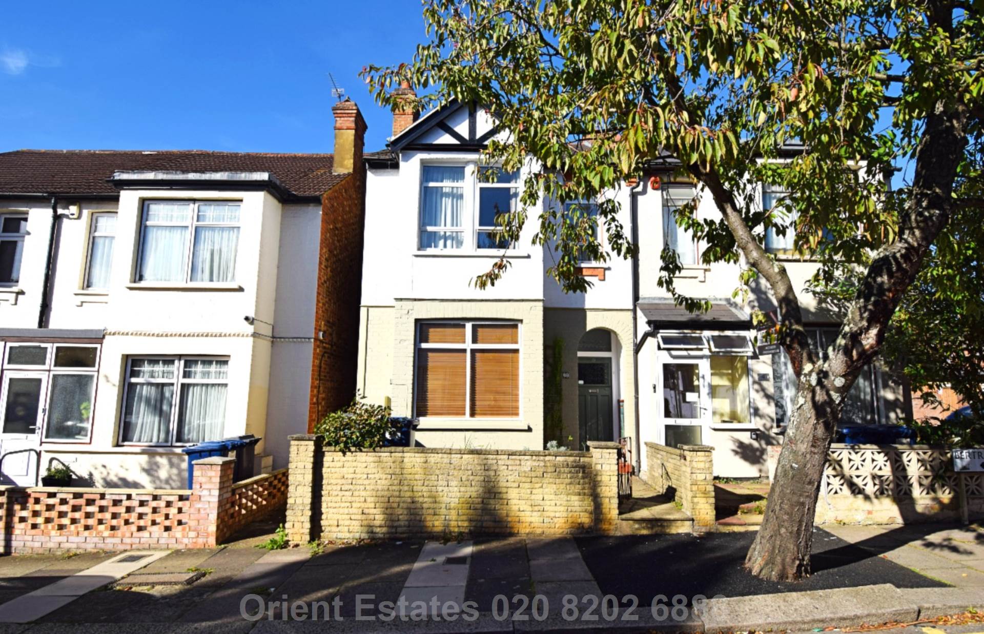 Bertram Road, London, Image 1