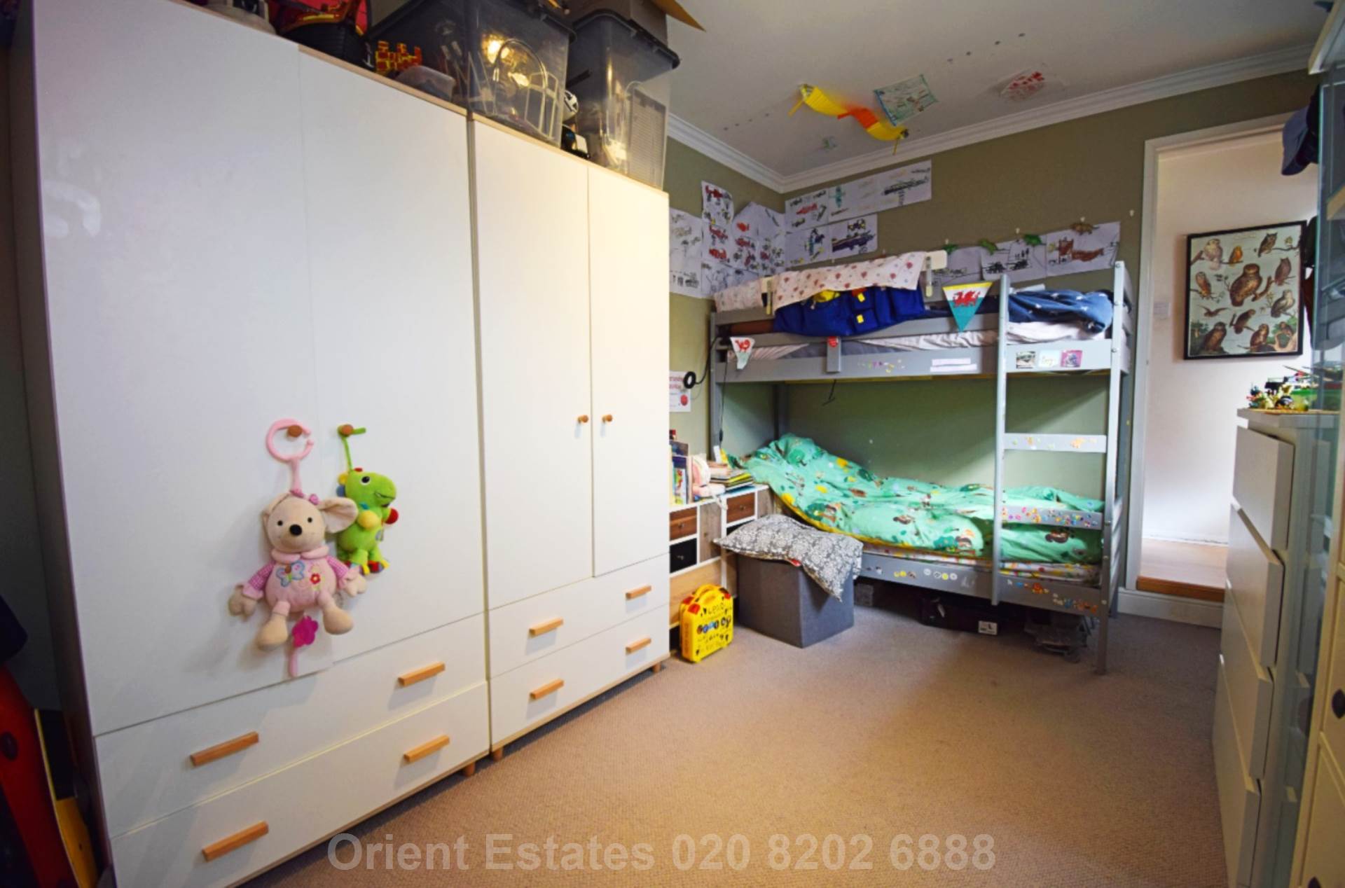 Bertram Road, London, Image 5