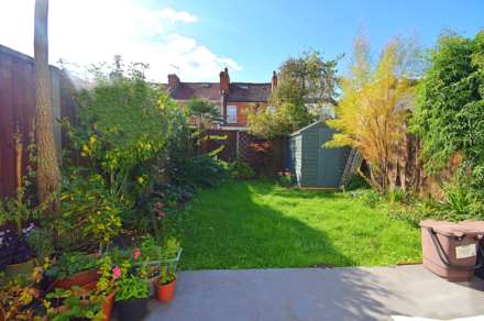 Bertram Road, London, Image 7