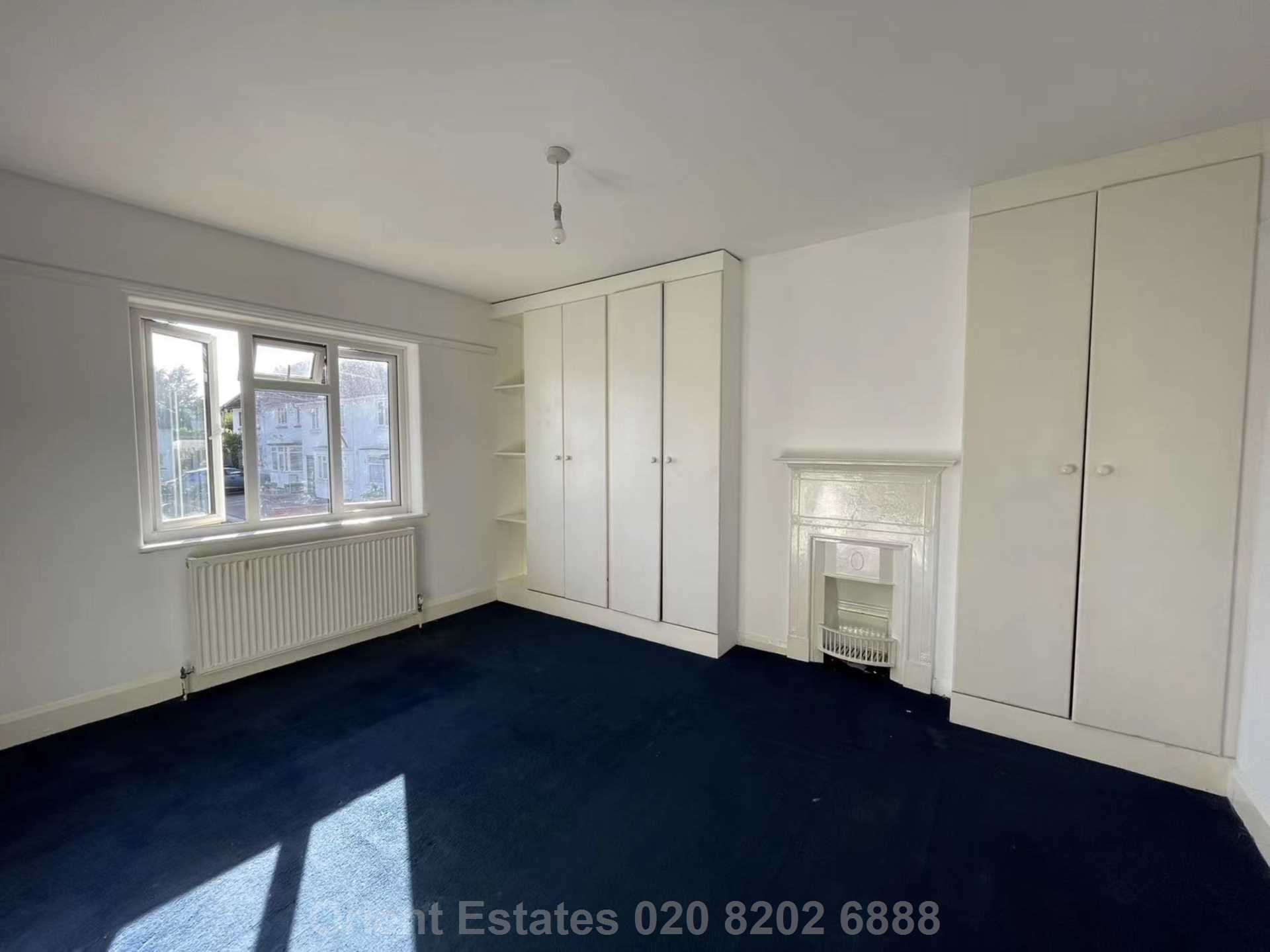 Sturgess Avenue, Hendon, Image 4