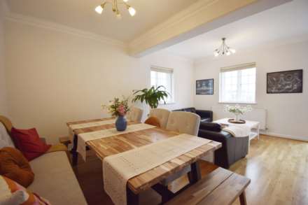 Finchley Road, London, Image 1
