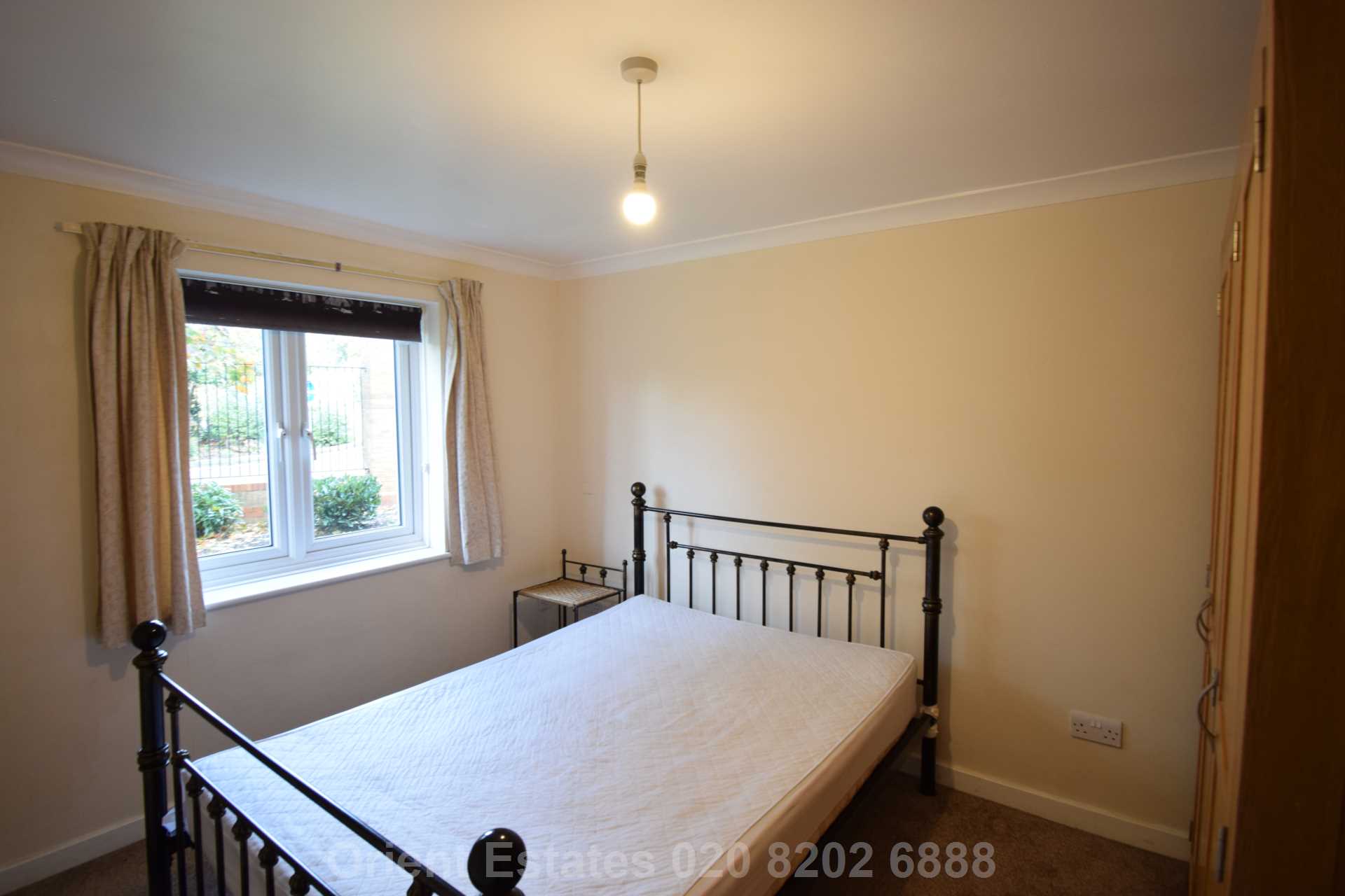 Wenlock Gardens, Hendon, Image 4