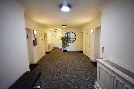 Queens Road, NW4, Image 2