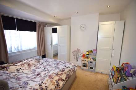 Brent Park Road, NW4, Image 7