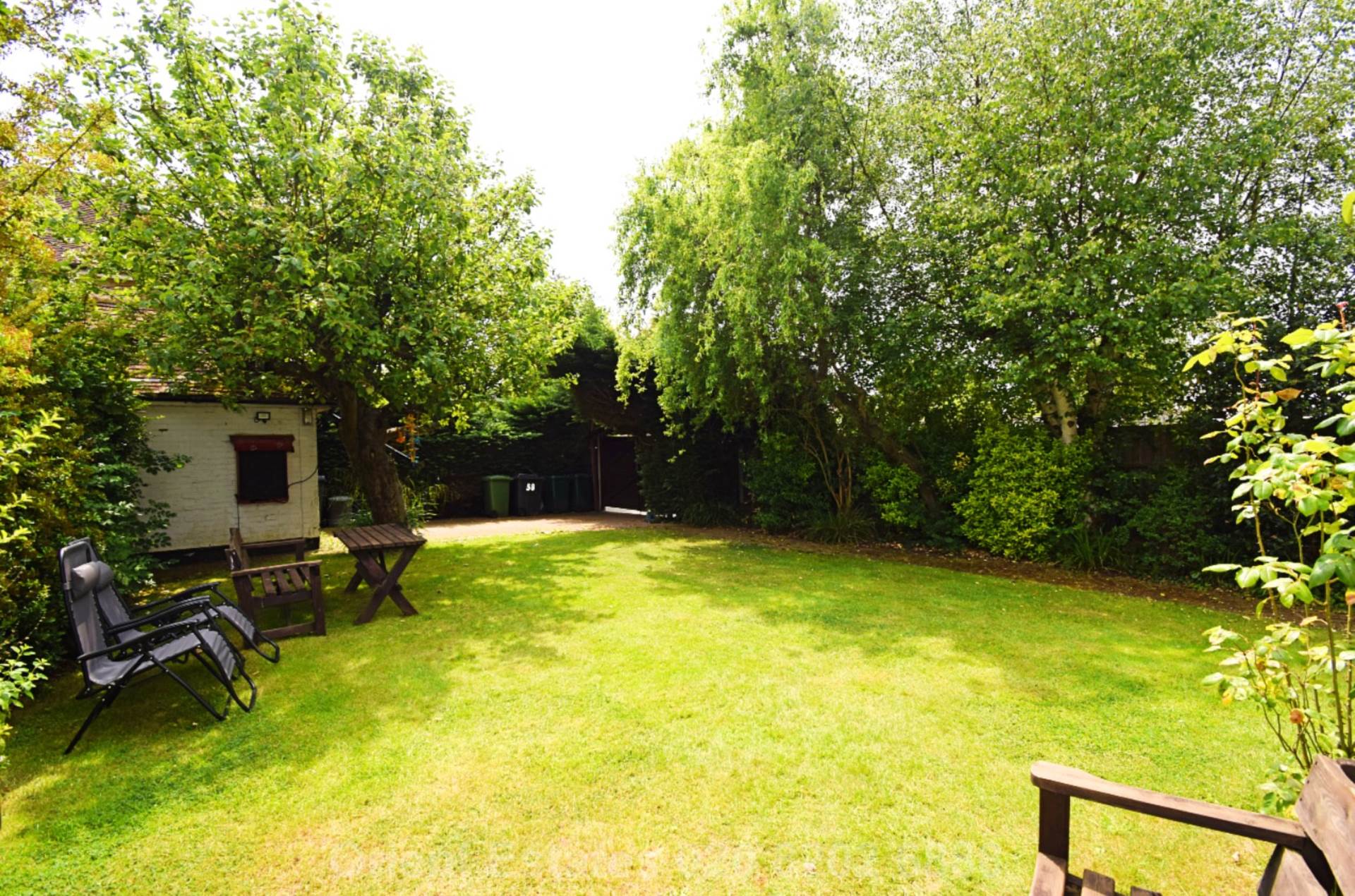 Selvage Lane, London, Image 11