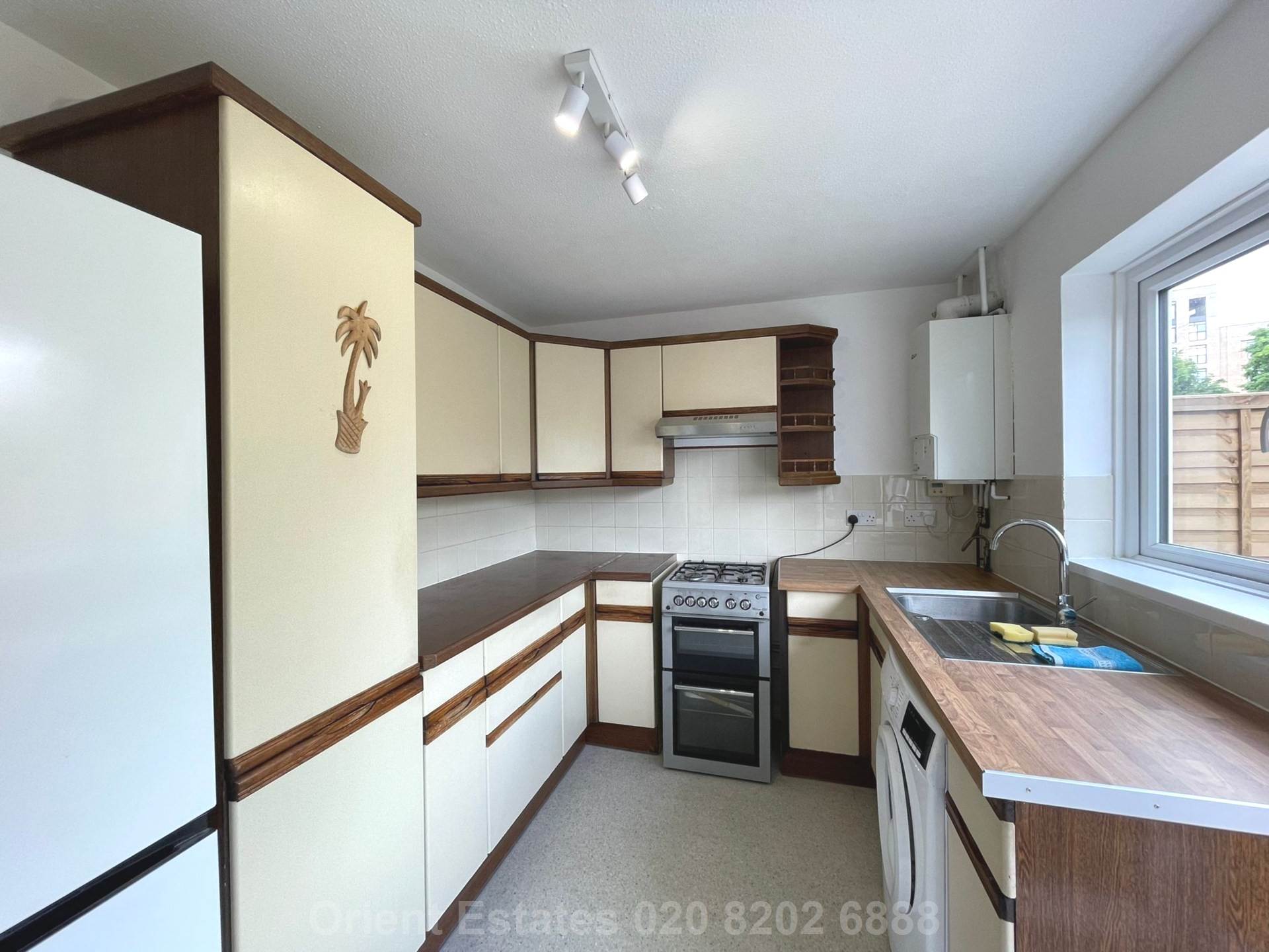 Rankin Close, London, Image 2