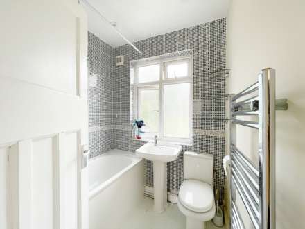 Brent Park Road, London, Image 8