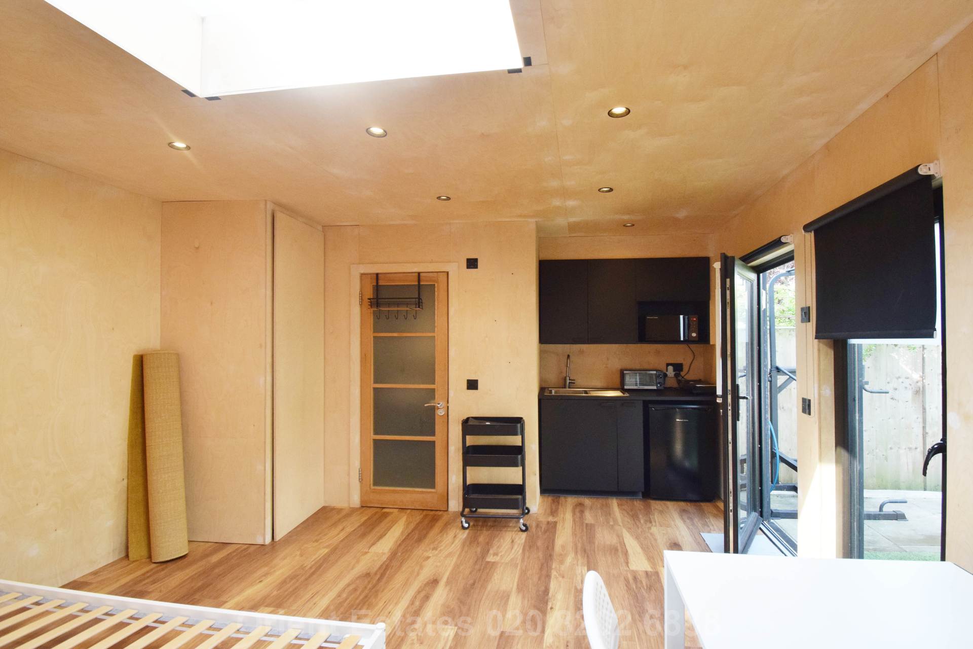 Hayes Crescent, London, Image 4