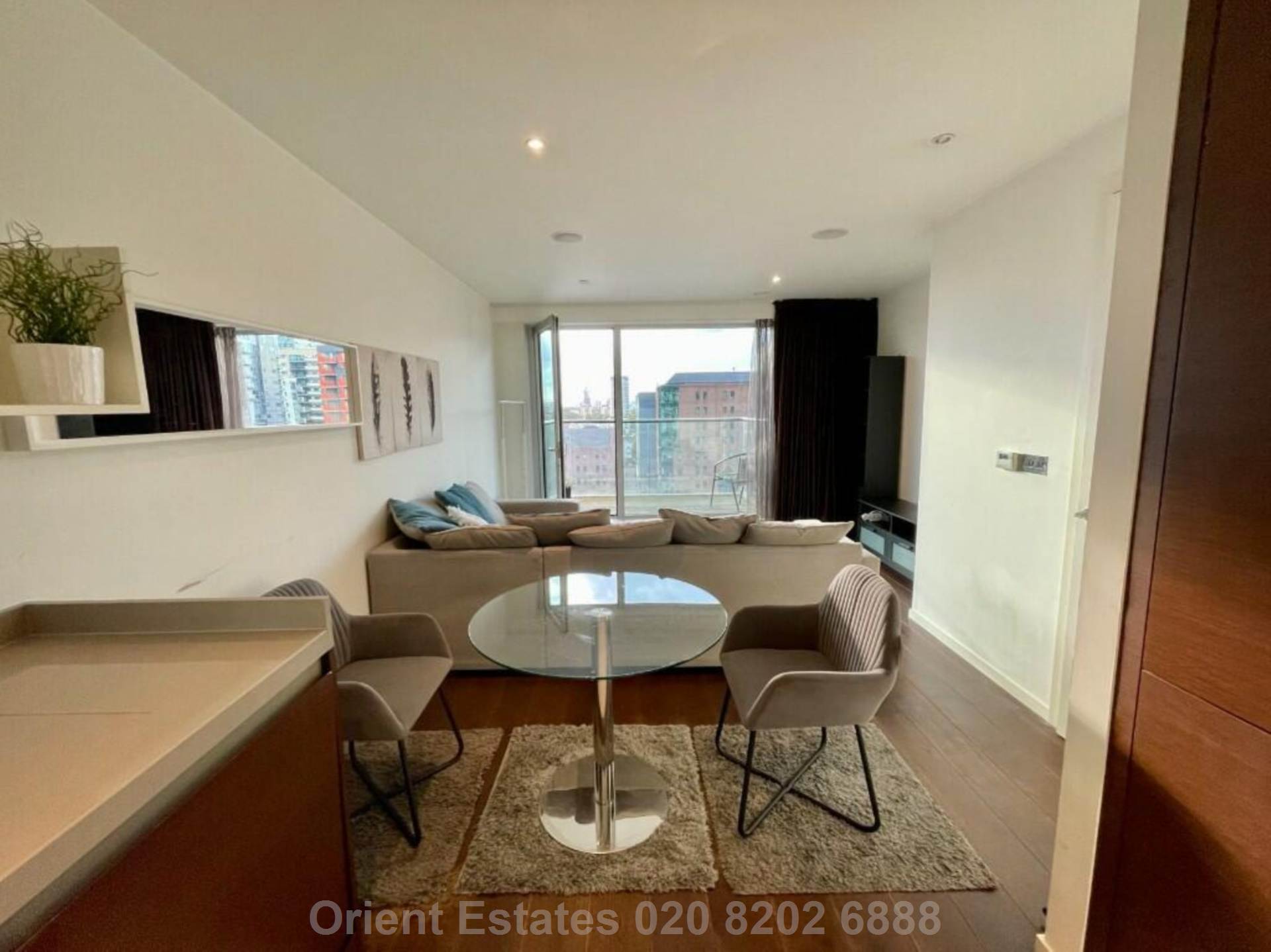 Oakland Quay, London, Image 1