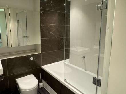 Oakland Quay, London, Image 7