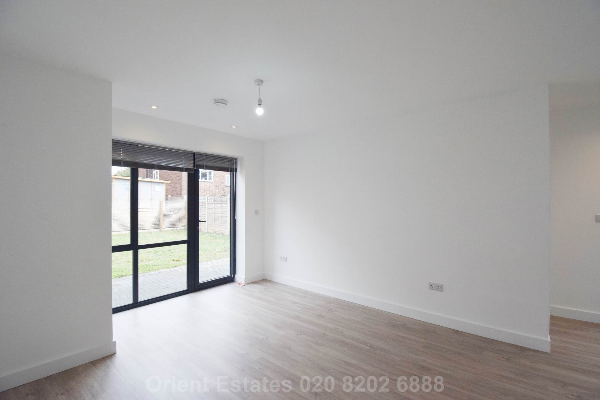 Torrington Park, London, Image 11