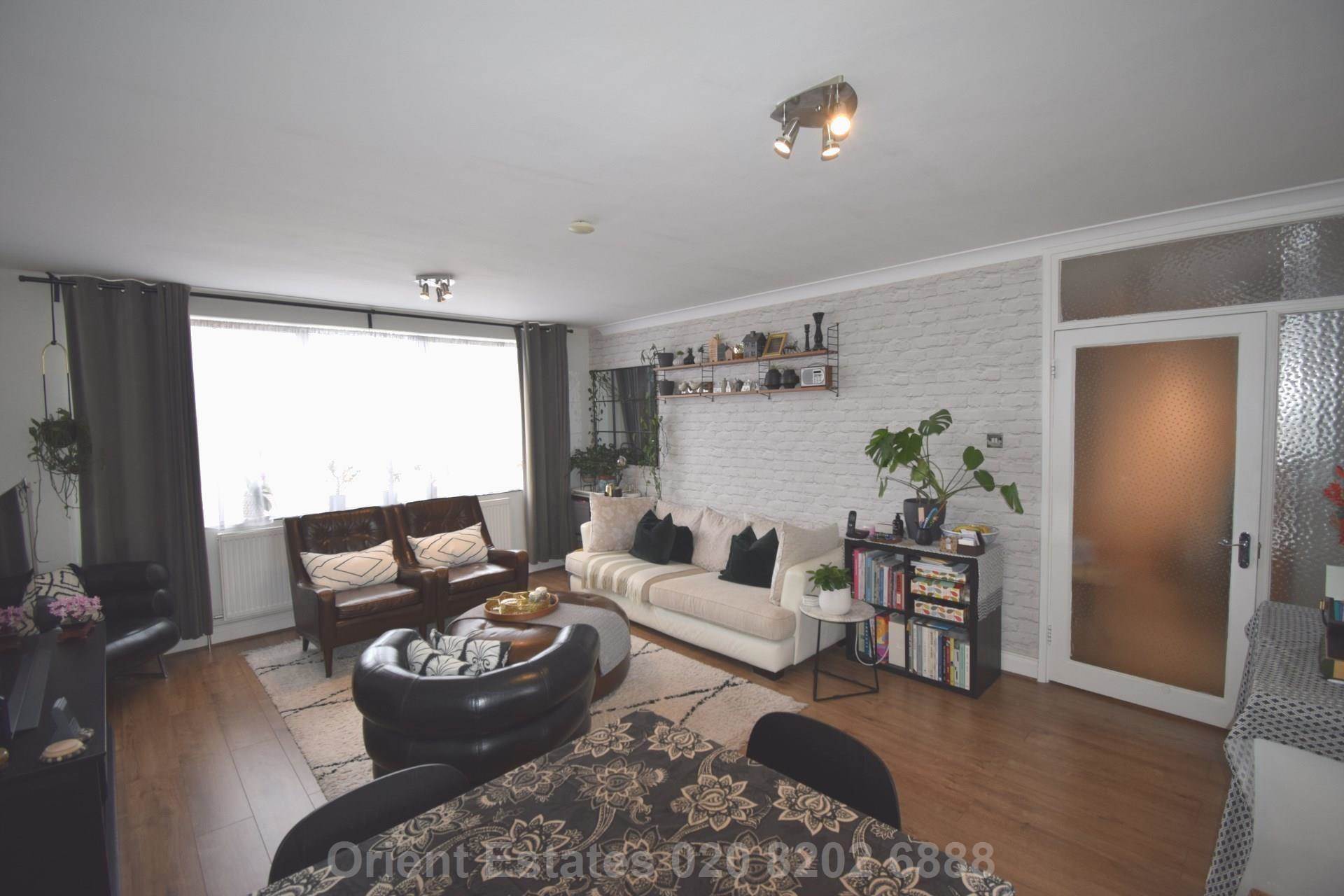 Station Road, London, Image 3