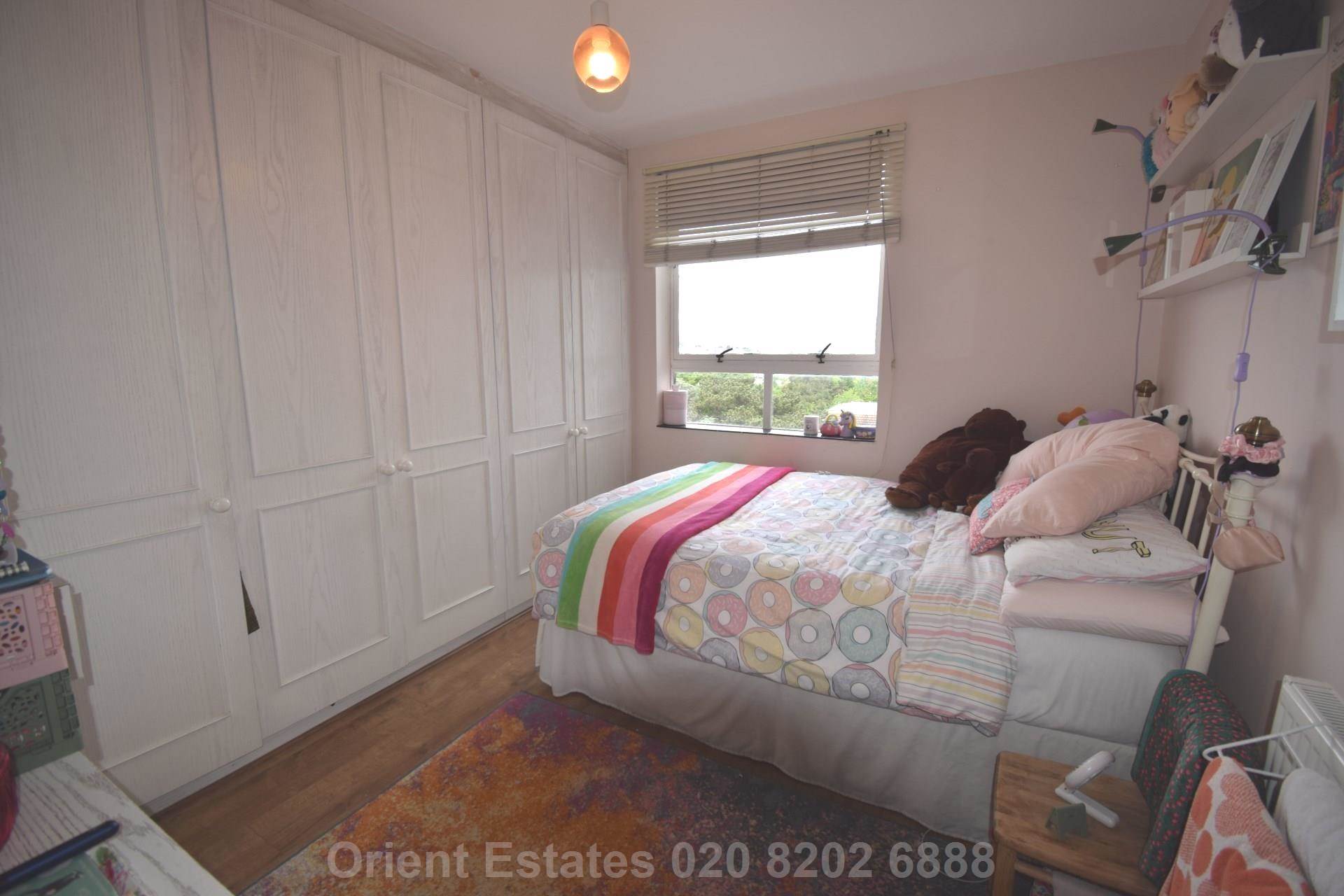 Station Road, London, Image 6