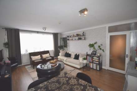 Station Road, London, Image 3