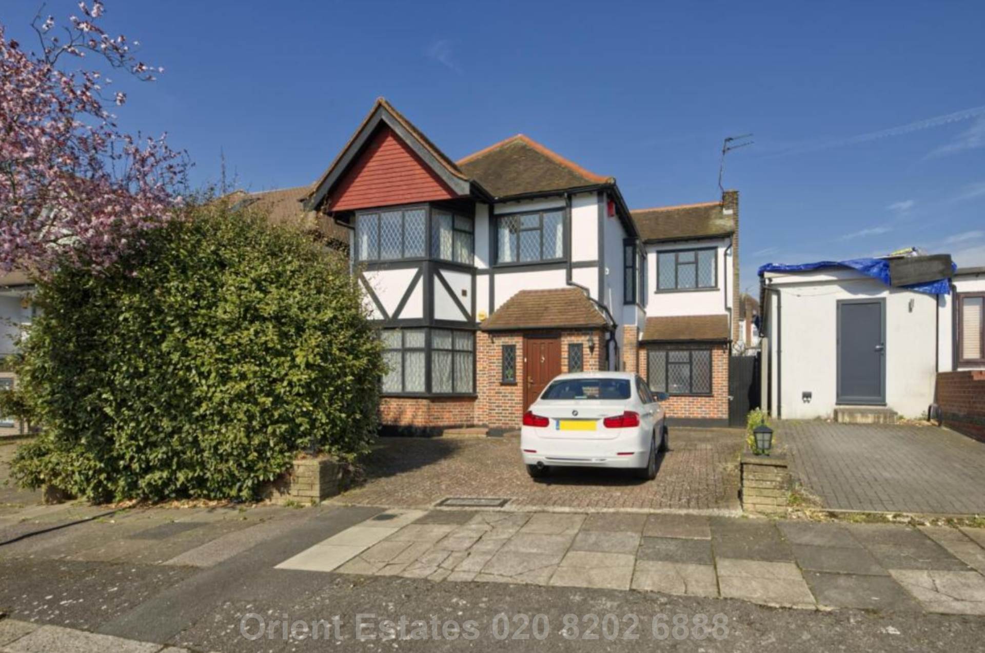 Vaughan Avenue, London, Image 1