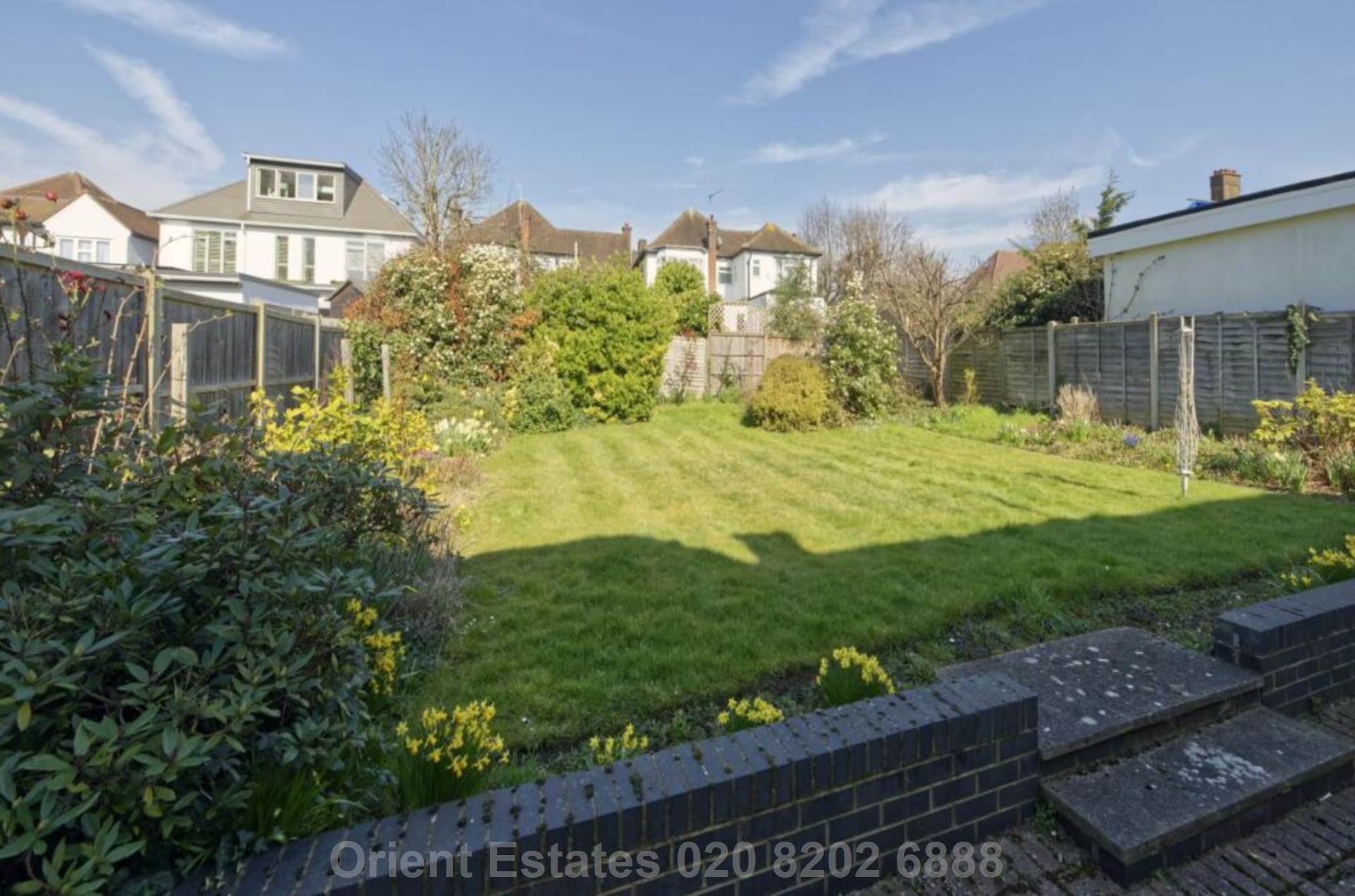 Vaughan Avenue, London, Image 8