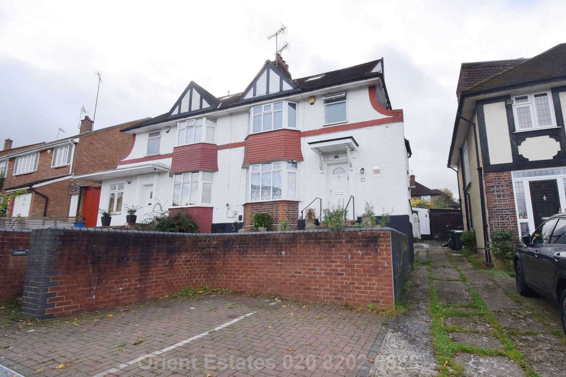 Greyhound Hill, London, Image 1
