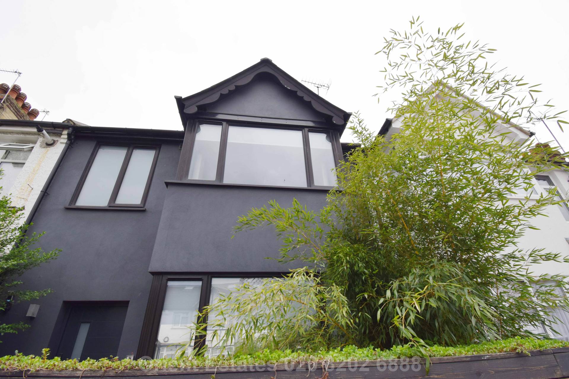 Hamilton Road, London, Image 10