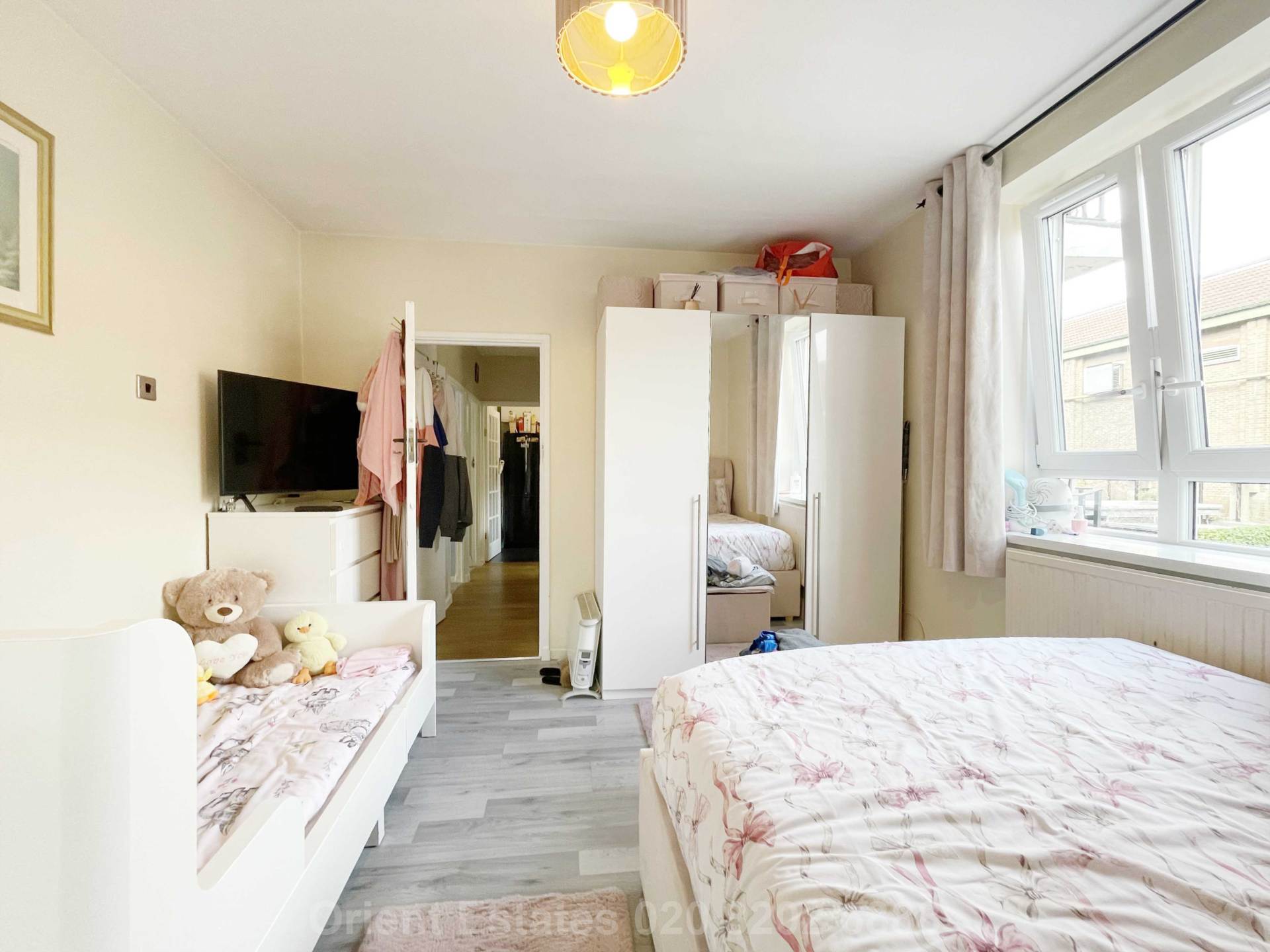 Field Road, Barons Court, Image 4