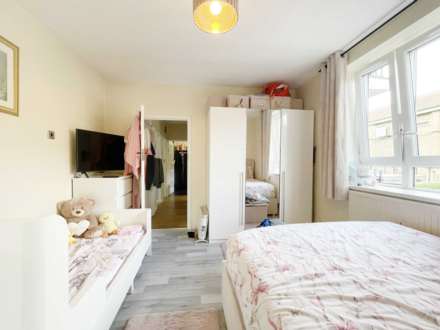 Field Road, Barons Court, Image 4