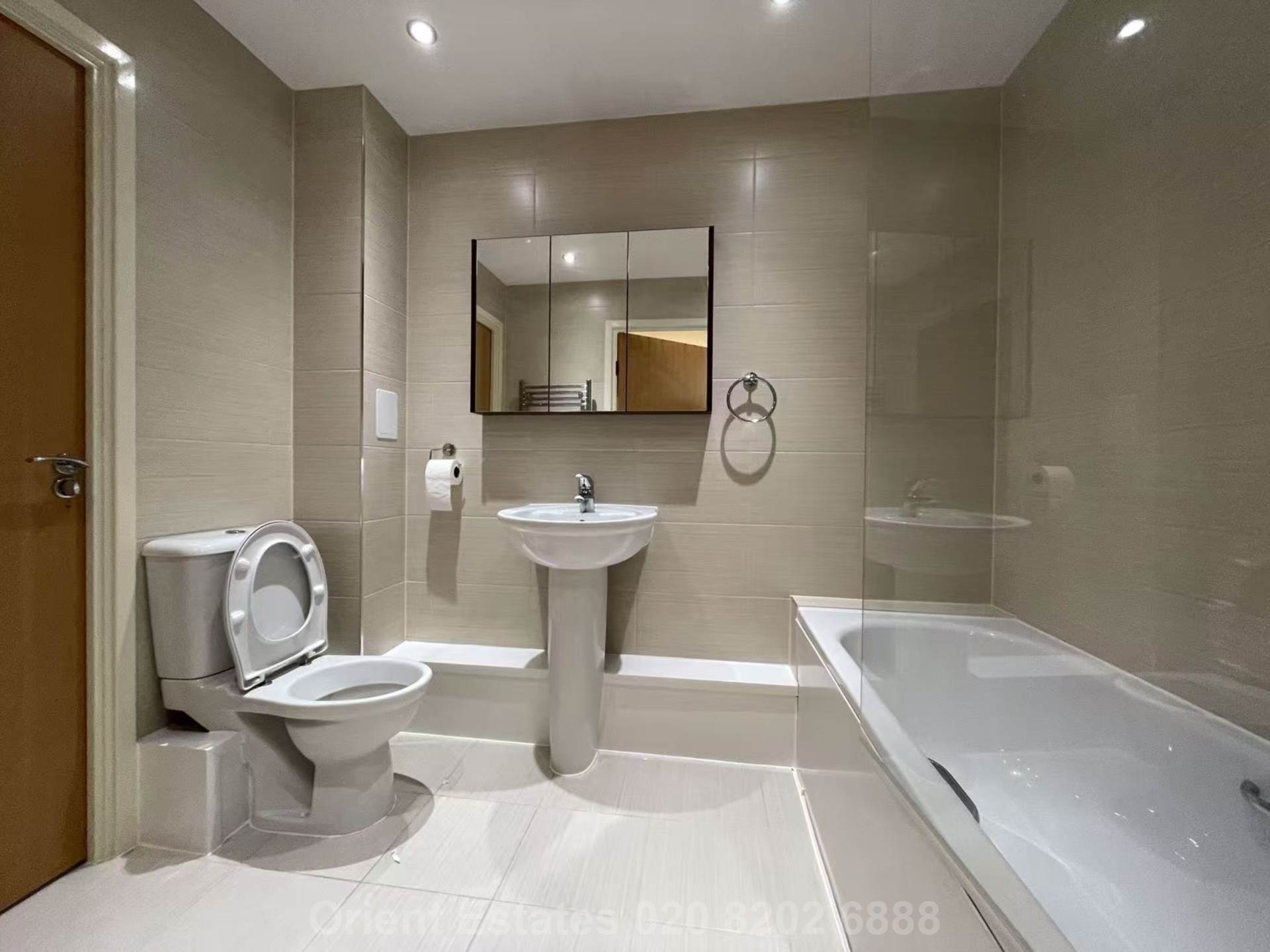 Charcot Road, London, Image 5