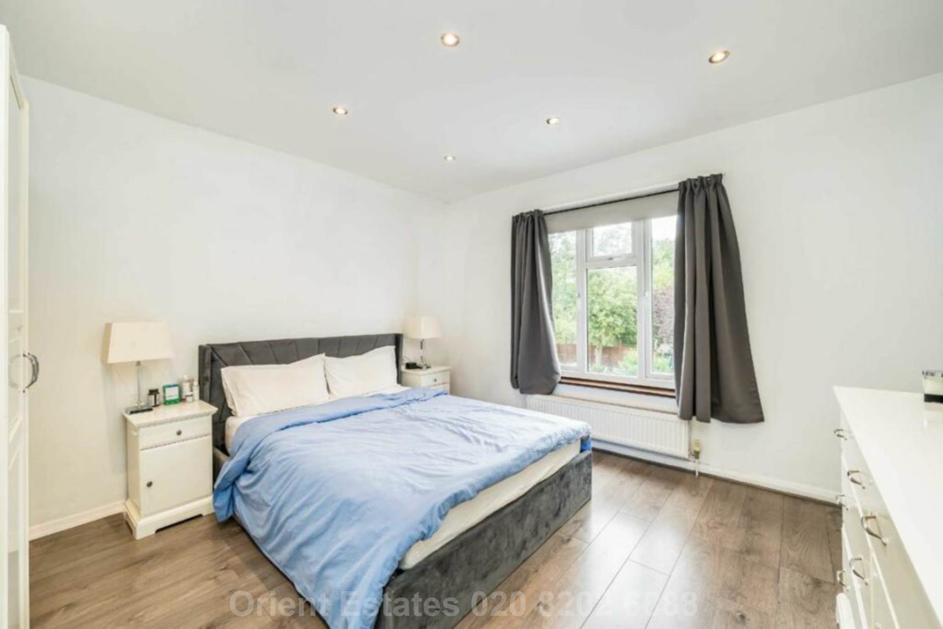 Cheyne Walk, London, Image 6