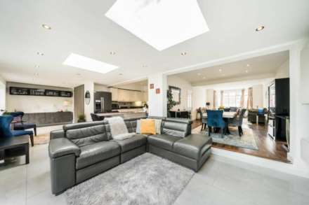 Cheyne Walk, London, Image 4