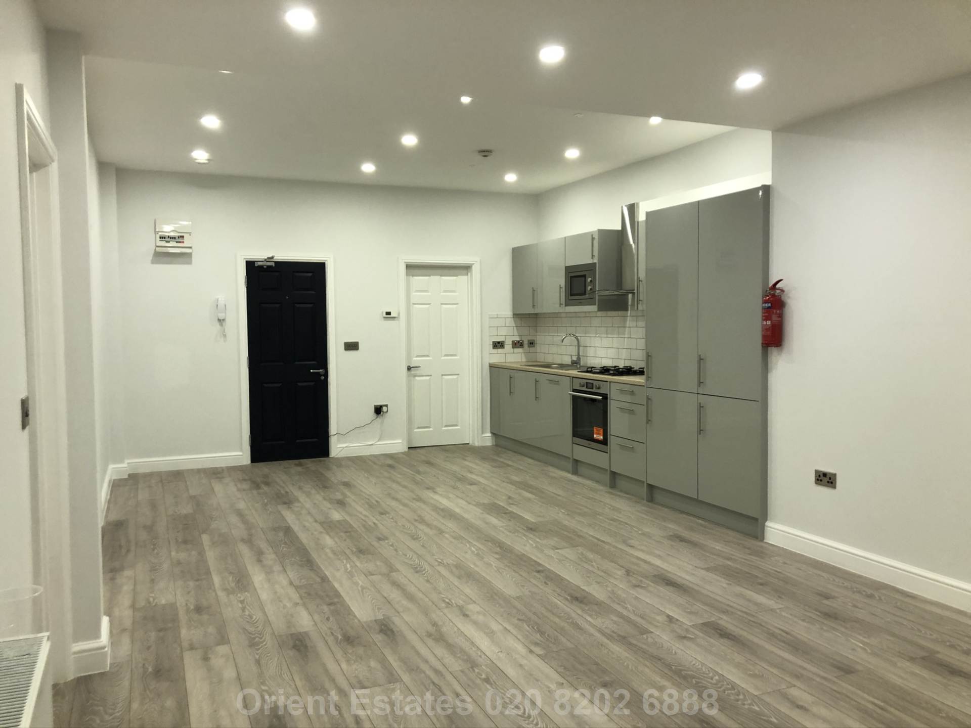 Rodborough Road, Golders Green, Image 1