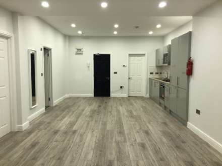 Rodborough Road, Golders Green, Image 3