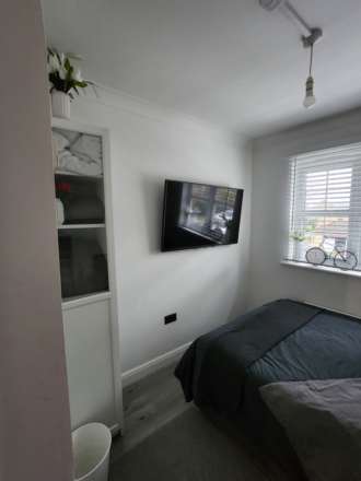 Osier Crescent, Muswell Hill, Image 2