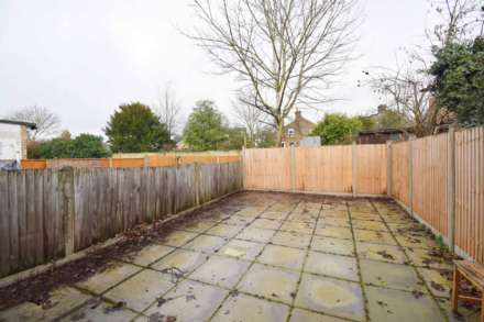 Montagu Road, London, Image 6