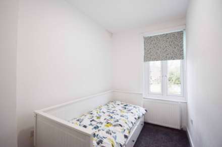 Montagu Road, London, Image 9