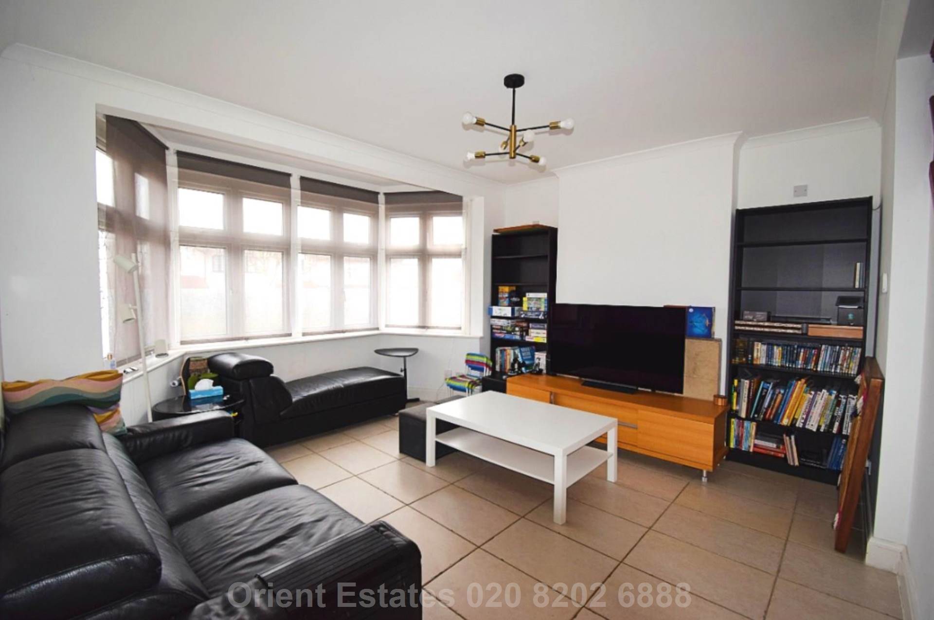 Crespigny Road, London, Image 2