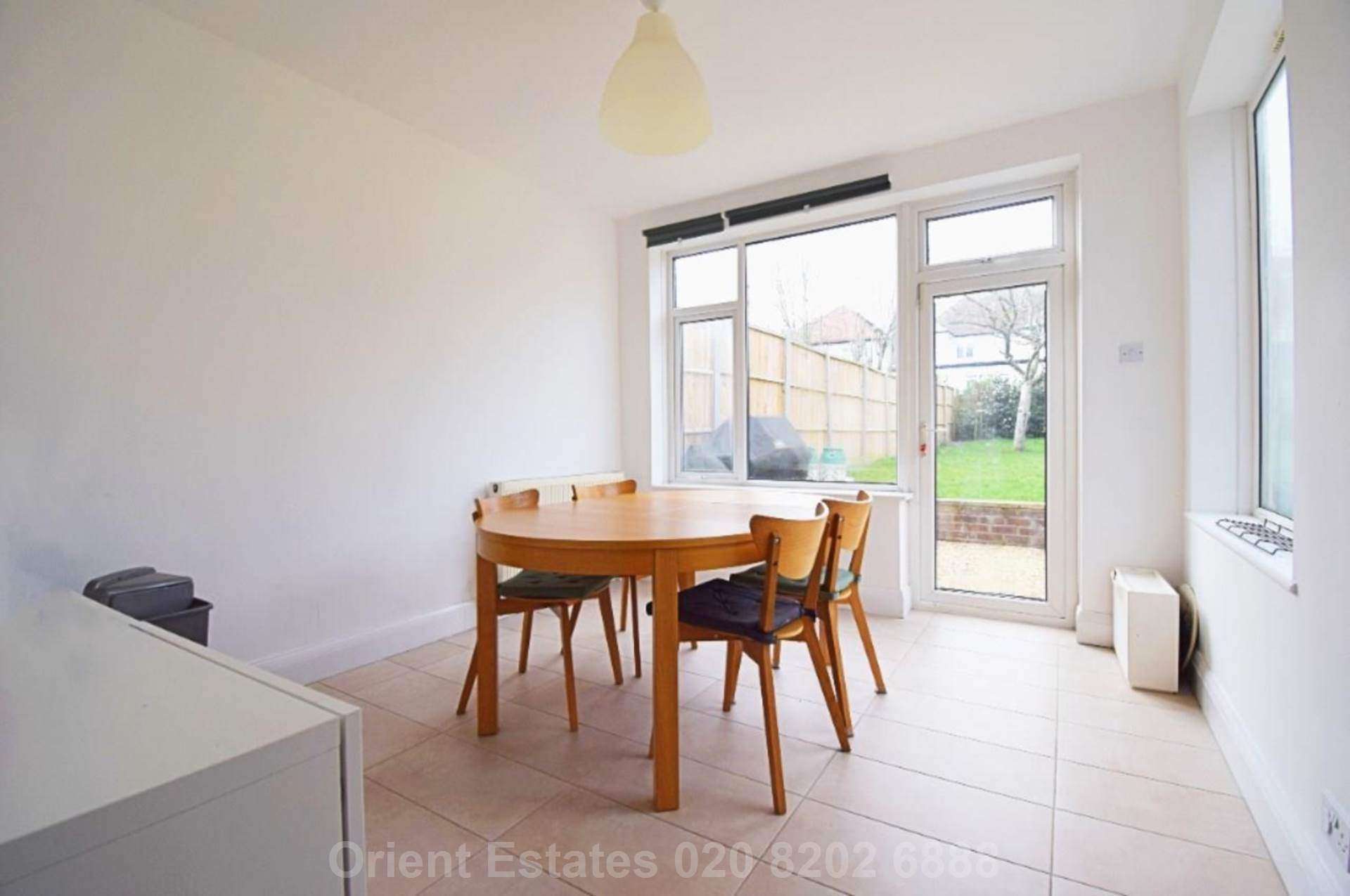 Crespigny Road, London, Image 5